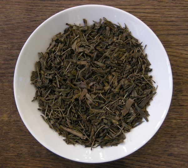 Neidonhiuspuu (Ginkgo)